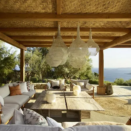Seaside Vacation With Swimming Pool Mykonos Apartment Agios Ioannis Diakoftis